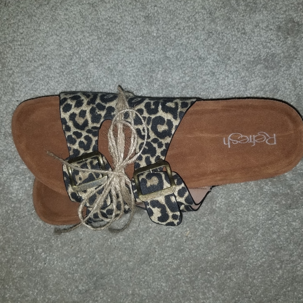 Refresh Sandals - Picture 2 of 2